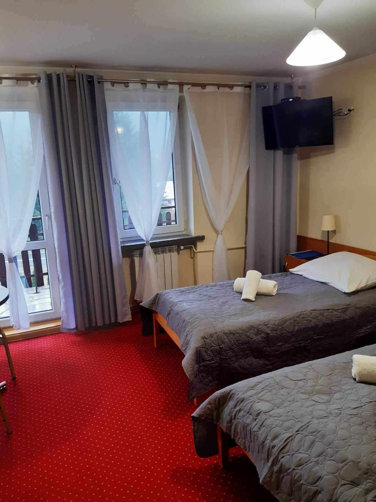 Madohora_Slonce Hotel Zaryte ภายนอก รูปภาพ